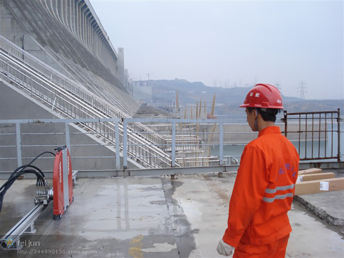 三峽大壩切割工程